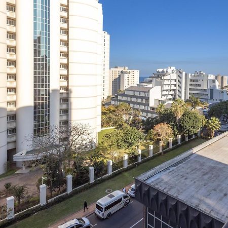 402 Lighthouse Mall - By Stay In Umhlanga Durban Exterior photo